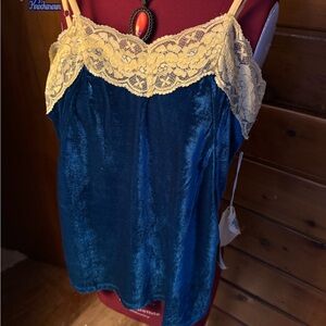 ARATTA NWT Blue Velvet Camisole with Lace Trim